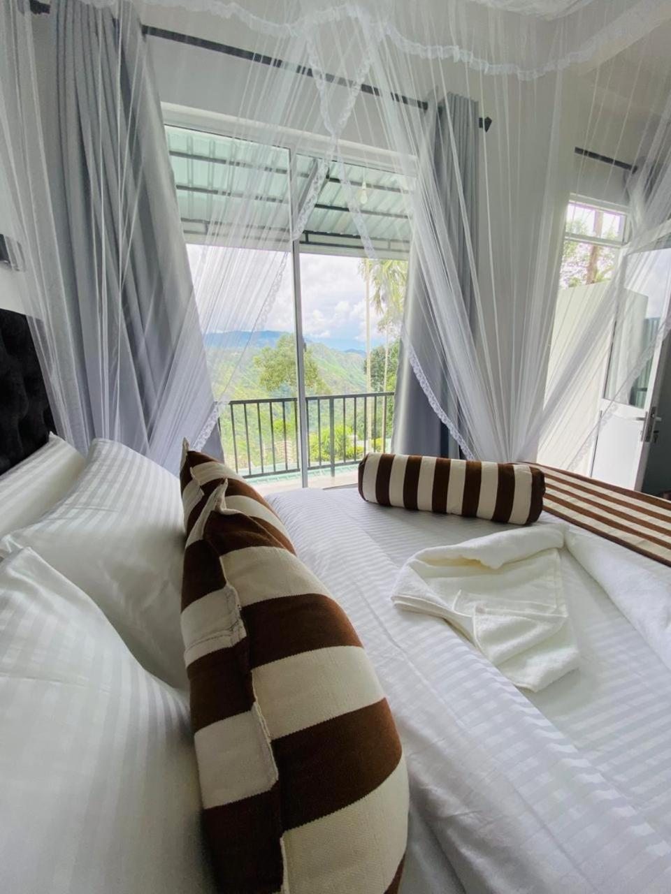 Ella Nimal Nest Inn Extérieur photo